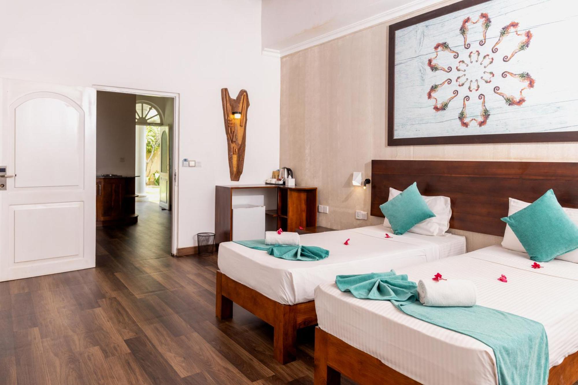 Seahorse Hotel & Spa Негомбо Экстерьер фото
