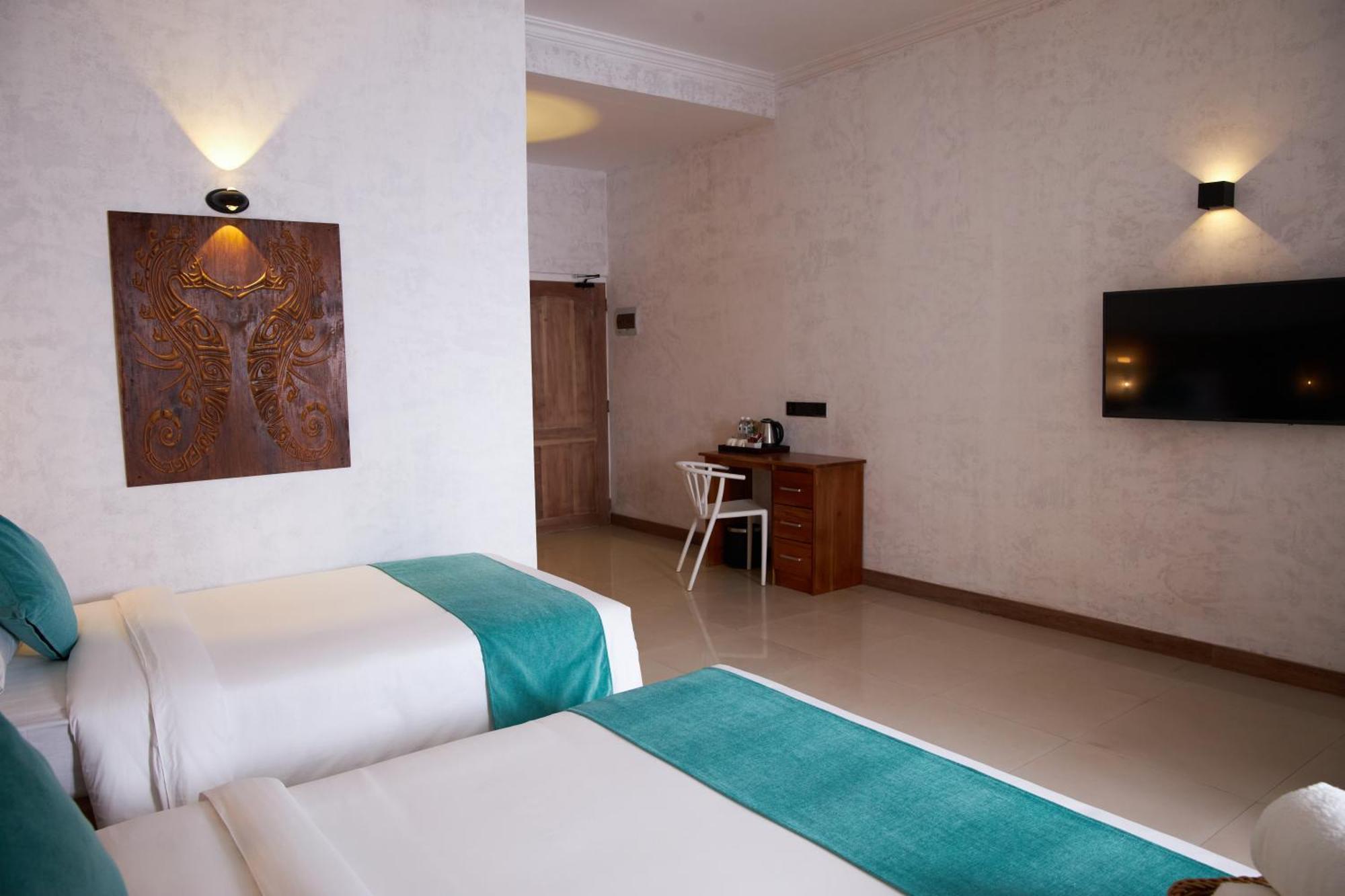 Seahorse Hotel & Spa Негомбо Экстерьер фото