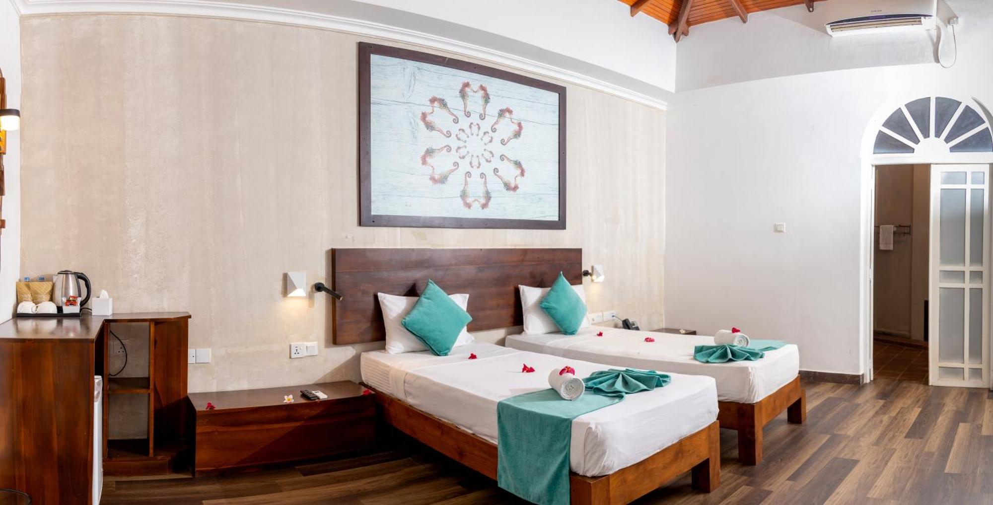 Seahorse Hotel & Spa Негомбо Экстерьер фото