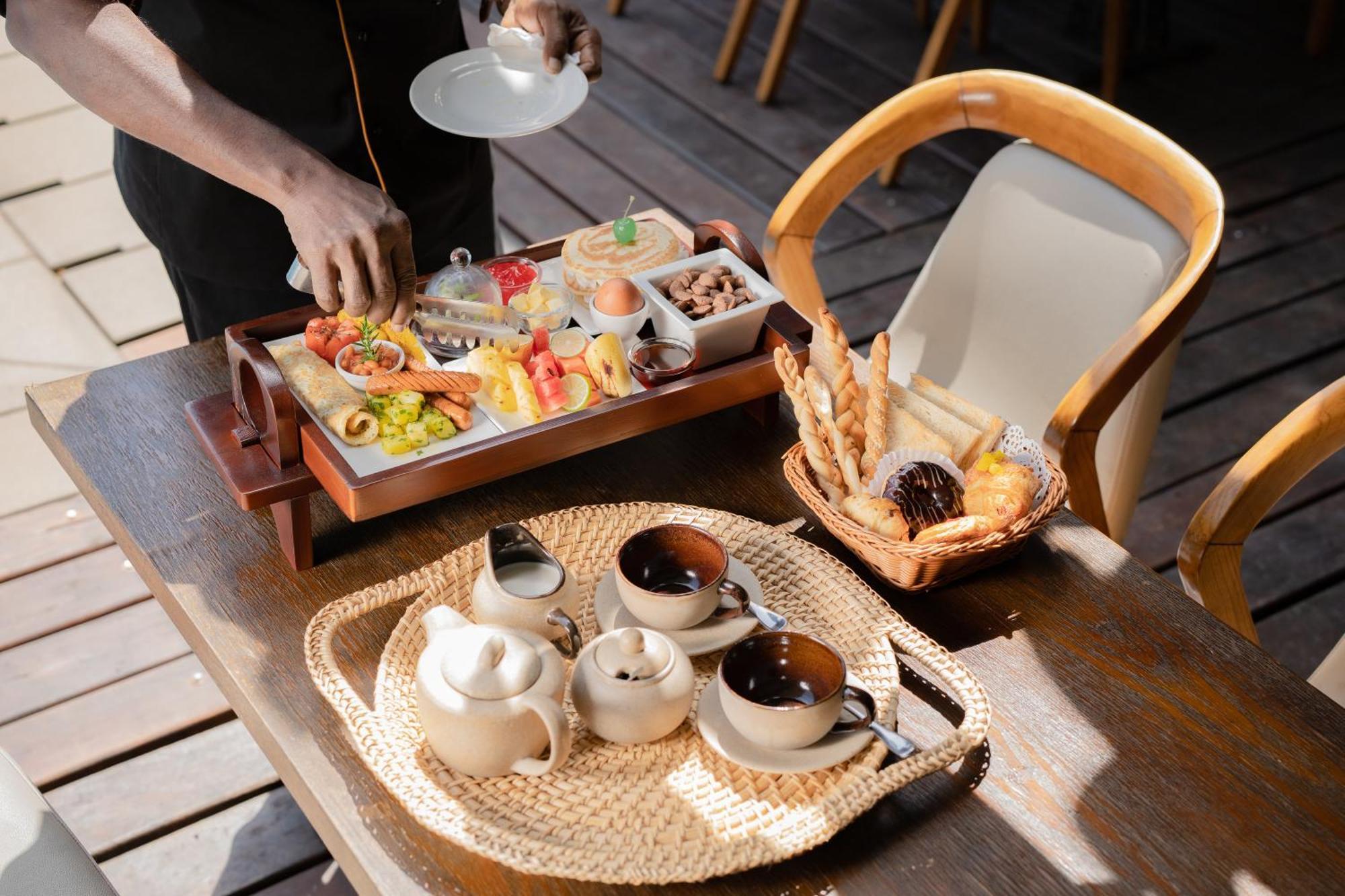 Seahorse Hotel & Spa Негомбо Экстерьер фото
