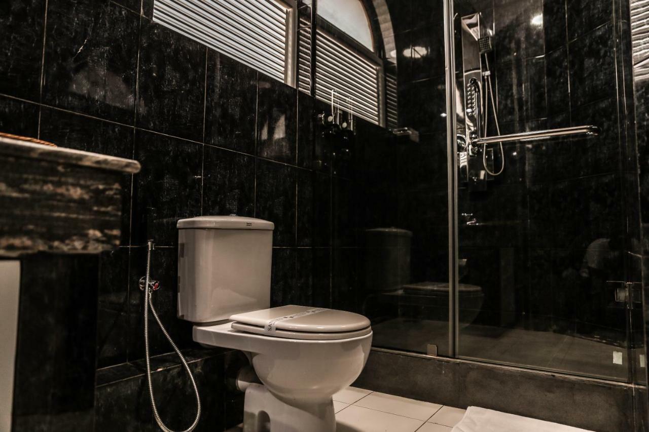 Seahorse Hotel & Spa Негомбо Экстерьер фото