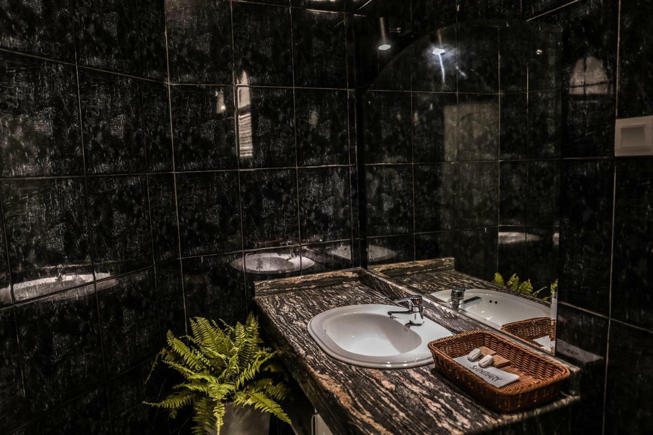 Seahorse Hotel & Spa Негомбо Экстерьер фото